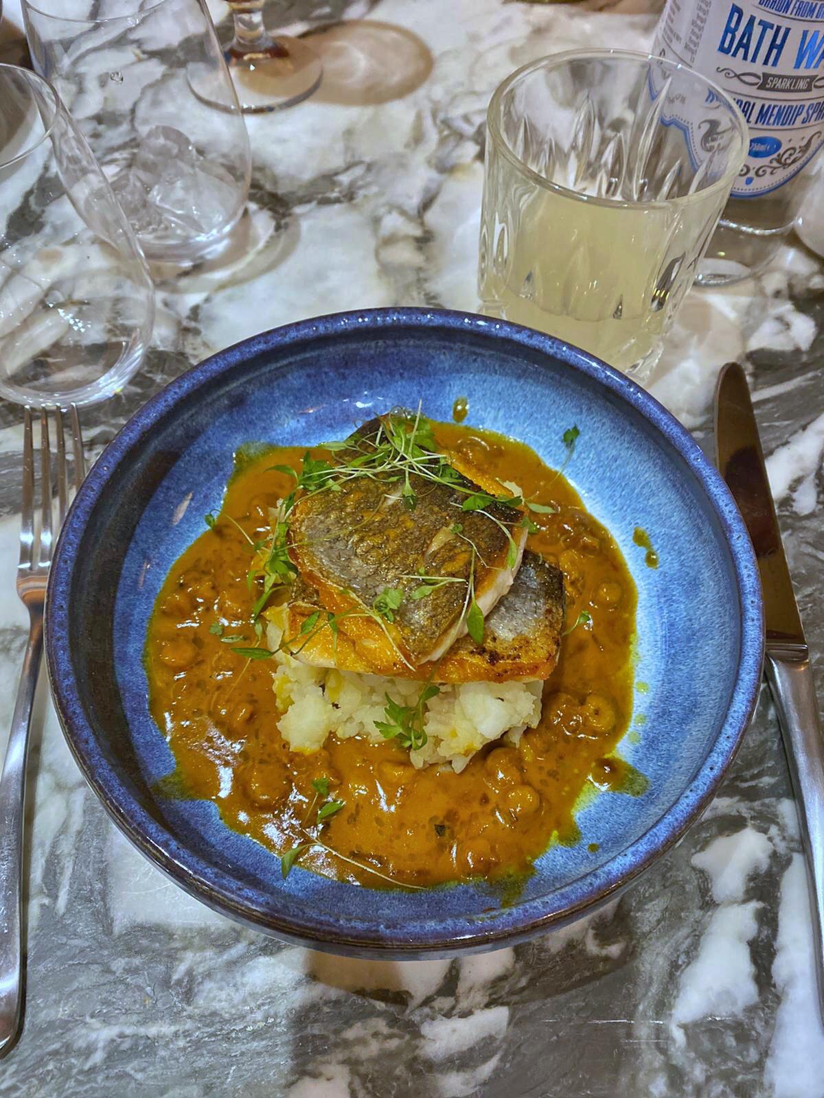 Cornish-Bream-Mains-Plate